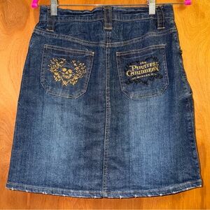 Disney Pirates of the Caribbean: At World's End denim skirt Women’s Size 2 NWOT
